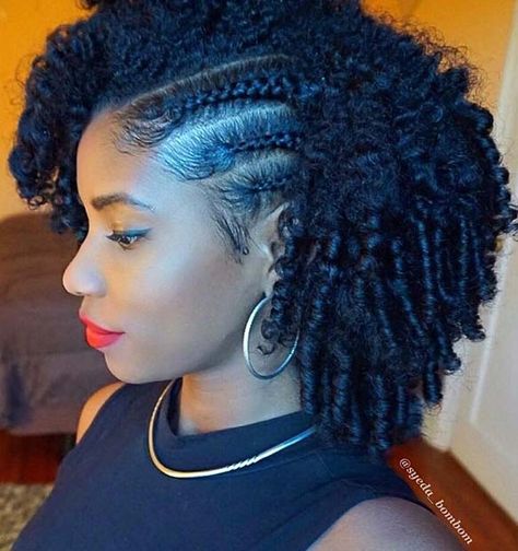 Easy Braid Styles, Side Braids, Side Braid Hairstyles, Hair Romance, Curly Hair Photos, Natural Hair Tutorials, French Braid Hairstyles, Pelo Afro, Beautiful Braids