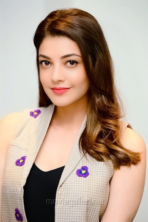 Funny Effects, Tamil Girls, Kajal Agarwal, Cute Couples Photography, Hindi Movie, Aamir Khan, Casual Outfit Inspiration, Logo Gallery, Couples Photography