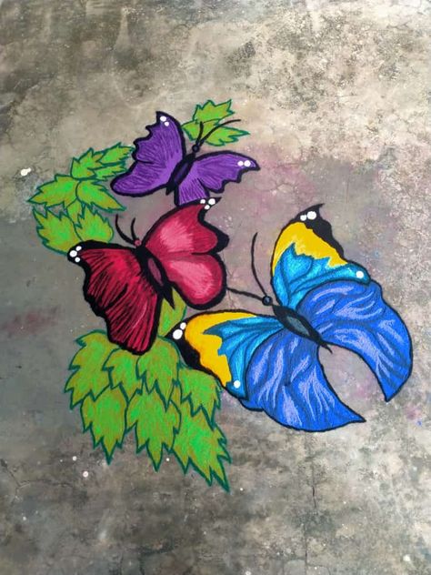 a very engrossing scenery of colourful butterflies....#butterflyart #rangoliart #colorkolam #kolam #butterfly #rangoli Butterfly Rangoli Design, Scenery Rangoli, Butterfly Rangoli, Rangoli Drawing, Art Rangoli, Colour Kolam, Colourful Butterflies, Creative Rangoli, Poster Rangoli