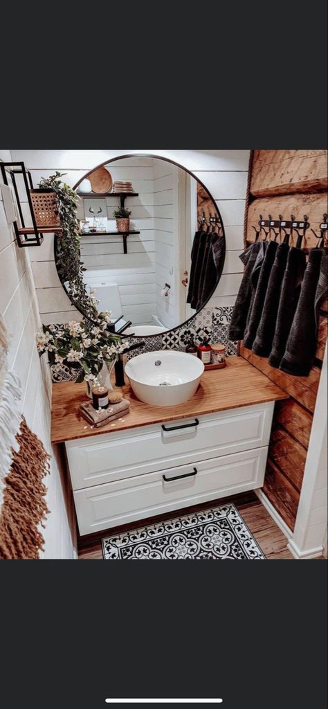 Boho Western Bathroom, Western Bathrooms, Western Bathroom, Stunning Bathrooms, Boho Bathroom, Western Home Decor, Boho Home, Guest Bathroom, My New Room