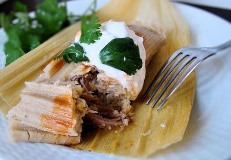 La Petite Brioche: December 2010 Tamale Meat Recipe, Red Chile Sauce Recipe, Easy Tamales Recipe, Tamales Ingredients, Cheese Tamales, Homemade Tamales Recipe, Easy Tamales, Chile Relleno Recipe, Homemade Tamales