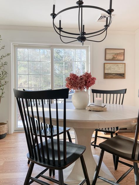 Windsor Chair Dining Room, Dining Table Modern Farmhouse, Farmhouse Floors, Large Decorative Bowl, Chair Dining Room, Neutral Dining Room, Dining Table Modern, Round Dining Table Modern, Windsor Chairs