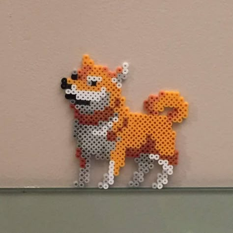 Meme Perler Beads, Pixel Art Dog, Perler Beads Art, Perler Bead Ideas, Cute Fridge, Hama Art, Pokemon Perler Beads, Melty Bead Patterns, Pixel Beads