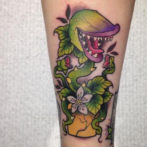 568 Likes, 24 Comments - Kat Weir (@katweir) on Instagram: “Super fun Audrey 2 for Stephanie the other day! Thanks lady 🌿💖🌿” Little Shop Of Horrors Tattoo, Colorful Mandala Tattoo, Labyrinth Tattoo, Beetlejuice Tattoo, Snow Tattoo, Audrey 2, Colour Tattoo For Women, Tattoo Apprenticeship, Mean Green