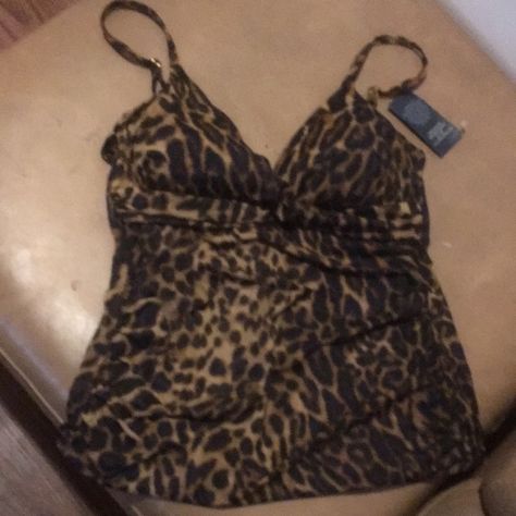 Size 12 Cheetah Print Outfits Y2k, 2000s Cheetah Print, Y2k Leopard Print Outfit, Lepord Print 2000s, Cheetah Print Skirt, Leopard Print Tank Top Y2k, Colorful Tops, Mcbling Fashion, Leopard Print Outfits