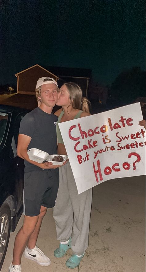 Chocolate Hoco Proposal, Hoco Proposal For Boyfriend, Fall Ball Proposal Ideas, Girl Ask Guy Hoco Proposal, Homecoming Date Ideas, Promposal Ideas For Her, Proposal Poster Ideas, Hoco Proposals Ideas For Him, Promposal Ideas For Girlfriend