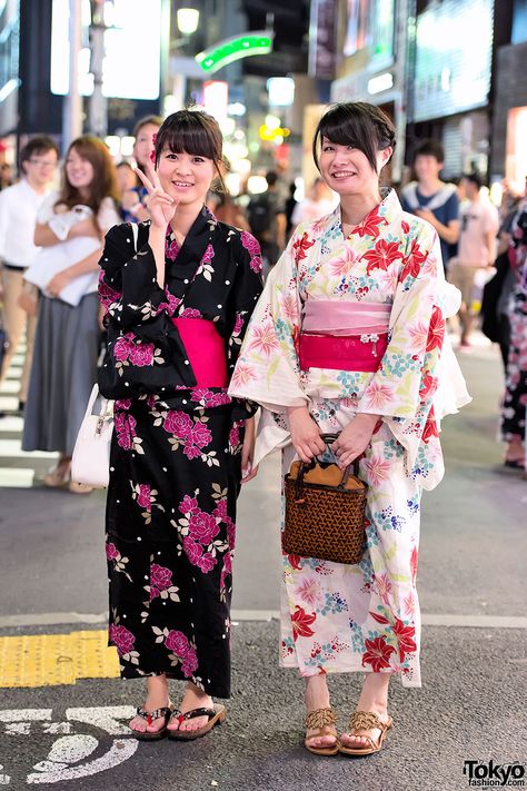 10 Different Types of Kimono for Women | tsunagu Japan Japan Summer Outfit, Outfit Kimono, Kimono Styles, Moda Kimono, Japan Summer, Holiday Outfits Summer, Harajuku Tokyo, Japanese Festival, Summer Festival Outfit