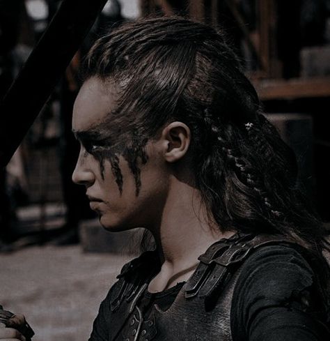 Lexa Kom Trikru Icon, Lexa Kom Trikru Aesthetic, The 100 Lexa, Lexa Kom Trikru, Burning Soul, Hermione Granger Aesthetic, Poppy Drayton, The 100 Characters, Lexa The 100