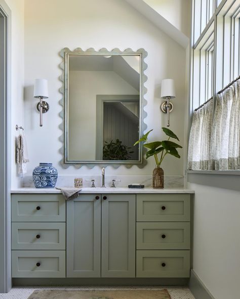 Southern Living Idea House 2024 Over The Tub Chandelier, Tub Chandelier, Colonial Modern, Southern Living Idea House, Life Casting, Powder Room Mirror, Cottage Bath, Southern Living Magazine, Southern Elegance