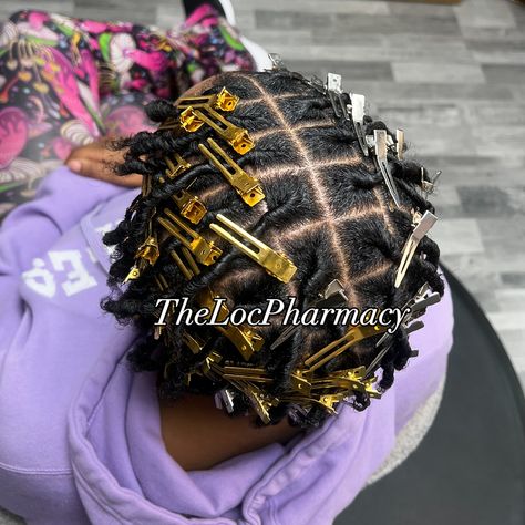 Comb coil stater locs 🥺🧡 Loc count: 93 #️⃣ Parting Grid: Brick 🧱 Stater method: Coils 🌪️ Loc Count, Coils, Locs, Comb, Braids, Quick Saves, Plaits