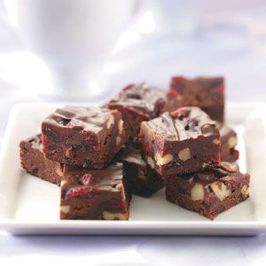 Cranberry Fudge Cranberry Fudge, Walnut Fudge, Oh Fudge, Christmas Candy Recipes, Fudge Recipe, Christmas Sugar Cookies, Homemade Candies, Fudge Recipes, Taste Of Home