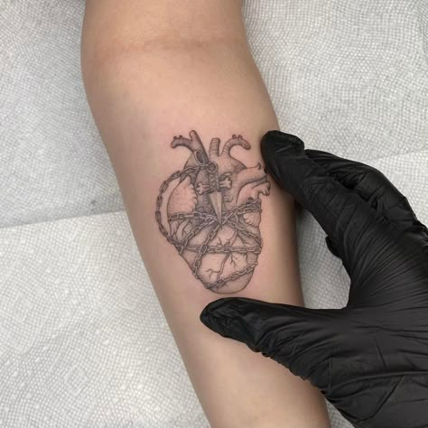 Kurapika Tattoo, Chain Tattoo, Greek Mythology Tattoos, Anime Suggestions, Mythology Tattoos, Dope Tattoos, Anime Tattoos, Tattoo Models, Tattoos With Meaning