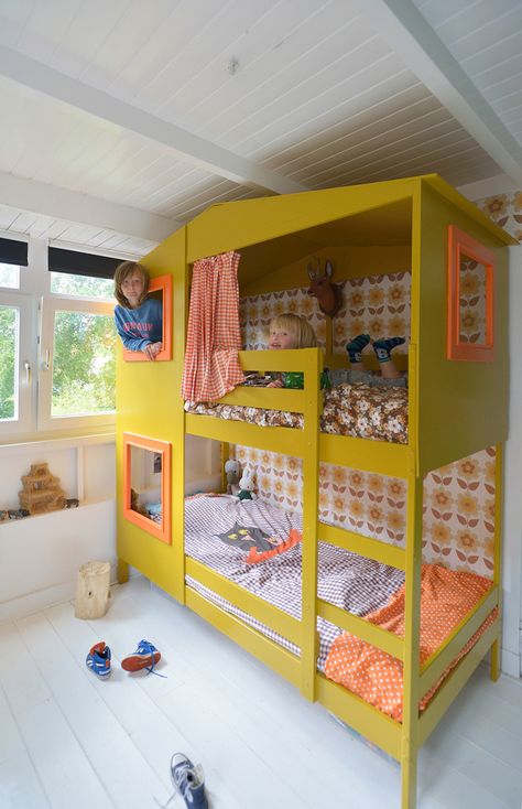 yellow bunk bed in children room photo kiyomi yui Ikea Bunk Bed Hack, Bunk Bed Hacks, Bunk Bed Ideas Diy, Ikea Bunk Bed, Bunk Beds Small Room, Bunk Bed Safety, Playhouse Bed, Ikea Kura Bed, Kura Bed