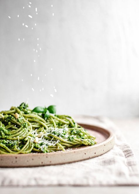 PORTFOLIO - Elise Humphrey︱Food Photographer Homemade Pesto Pasta, Pasta Photo, Amazing Food Photography, Best Food Photography, Homemade Pesto, H U, Food Photographer, Baking Sweets, Pesto Pasta