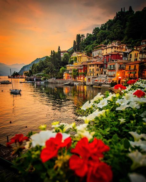 No photo description available. Italy Sunset, Scenic Travel, Italian Lakes, Lake Como Italy, Italy Photography, Beauty Light, Como Italy, Pretty Sunset, Lake Sunset