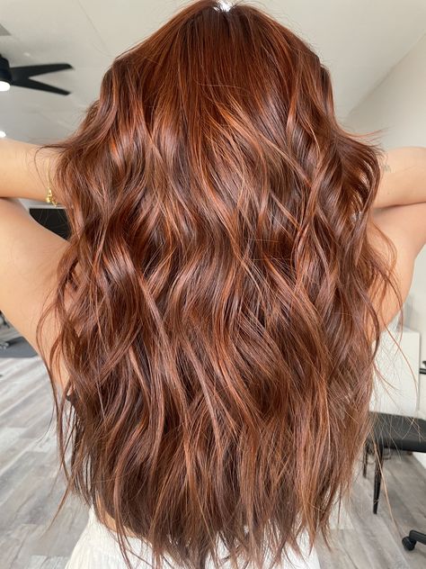 Auburn Hair Dye Ideas, Homecoming Hairstyles For Brown Hair, Natural Red And Brown Hair, Natural Auburn Hair With Lowlights, Long Auburn Hair With Highlights, Lowlights On Auburn Hair, Highlights On Red Hair Natural, Ginger With Brown Lowlights, Red Highlights In Auburn Hair