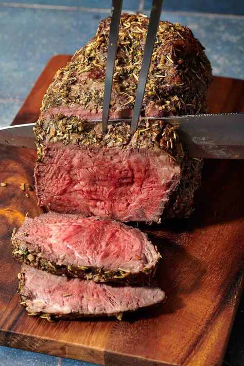 Top Sirloin Steak Roast Recipes, Bbq Sirloin Tip Roast, Sirloin Tip Roast Pellet Grill, Ball Tip Roast Recipes, Boneless Sirloin Tip Roast, Top Sirloin Roast Recipes, Sirloin Tip Roast Oven, Sirloin Tip Roast Recipes, Sirloin Roast Recipes