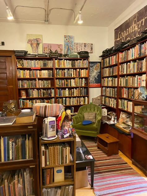 Bookstore Aesthetic Bedroom, Cool Book Stores, Bookshop Owner Aesthetic, Storied Life Of Aj Fikry, Pet Friendly Cafe, Small Town Library, Coffee Book Shop, Coffee Bookstore, Coffee Shop Music