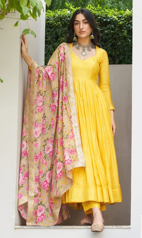 Anarkali Kurti Design, Anarkali With Palazzo, Cotton Kurti For Women, Cotton Anarkali Dress, Anarkali Design, Floral Dupatta, Yellow Anarkali, Mukaish Work, Silk Anarkali Suits