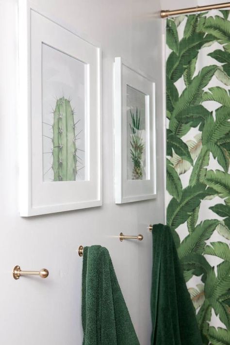 Green Bathroom Decor, Small Apartment Bathroom, Murphy Bed Ikea, Murphy Bed Plans, Craftsman Bungalow, Tiny Bathrooms, Small Bathroom Storage, Boho Bathroom, Apartment Bathroom