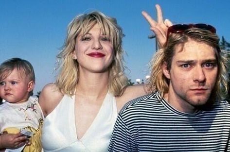 Courtney Love Kurt Cobain, Kurt Courtney, Pinup Poster, Curco Vein, Nirvana Songs, Nirvana Music, Kurt And Courtney, Bill And Hillary Clinton, Frances Bean Cobain