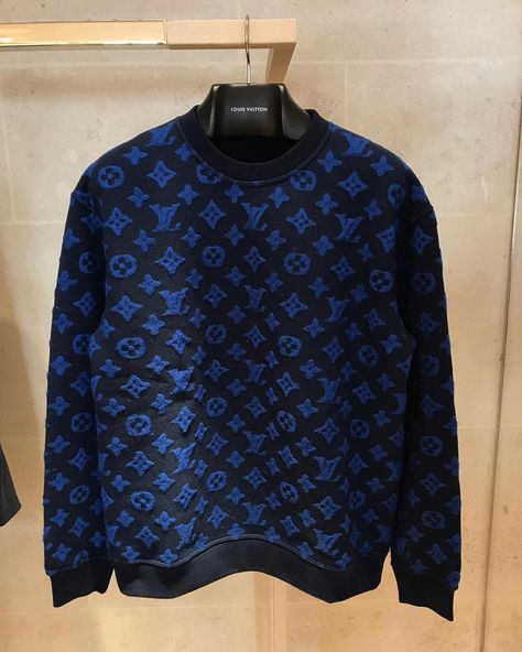 🛍 Personal Shopping since 2012 on Instagram: “Louis Vuitton sweatshirt Price 790€ Prices, sizes and more information by email, whatsapp or DM Shipping worldwide🌎🌍🌏…” Louis Vuitton Sweatshirt, Louis Vuitton Sweater, Louis Vuitton T Shirt, Black Pullover Sweater, Boutique Trends, Print Sweater, Louis Vuitton Men, Printed Sweater, Blue Print