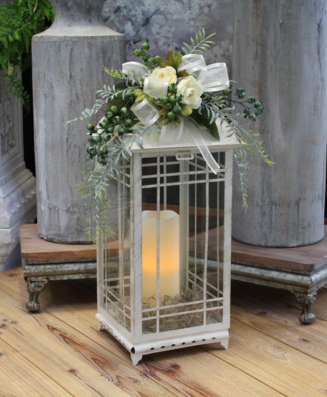 How To Decorate A Lantern, White Lantern Centerpieces, Lanterns With Flowers, Big Lantern, Bird Cage Centerpiece, Lantern Decor Wedding, Lantern Centerpiece Wedding, White Lantern, Timer Candles