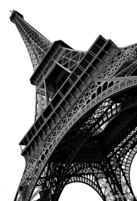 The Eiffel Tower by Bob Boyd, via Flickr Torre Eiffel Aesthetic, Europe Black And White, Wallpaper Aesthetic Black And White, Eiffel Tower Black And White, Efile Tower, Eiffel Tower Aesthetic, Eiffel Tower Lights, Aesthetic Grey, Eiffel Tower Photography