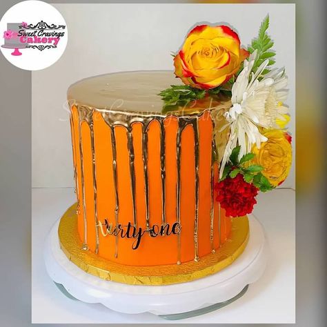 Gold drip Cake . Orange & gold cake. Orange And Gold Cake, Orange Cake Icing, Orange Birthday Cake, Golden Birthday Cakes, 20 Birthday Cake, Dessert Table Birthday, Orange Birthday, 50th Birthday Party Decorations, Diy Baby Shower Decorations