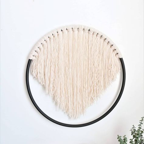 Boho Diy Decor, Boho Crafts Diy Decor, Boho Yarn, Affordable Boho, Yarn Hanging, Boho Space, Boho Style Decor, Boho Crafts Diy, Diy Boho Decor