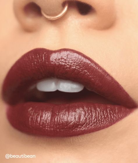 Trixie Cosmetics, Red Wine Stains, Vampire Queen, Gloss Lipstick, Beautiful Lips, Makeup Pictures, Lipstick Makeup, Lipstick Colors, Mode Inspiration