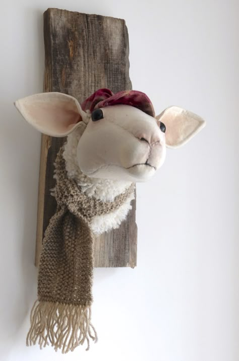 Felt Animal Heads, Fabric Sculpture, Sculpture Animal, Textile Sculpture, Sewing Stuffed Animals, Faux Taxidermy, Pretend Play Toys, Hat And Scarf, Animal Heads