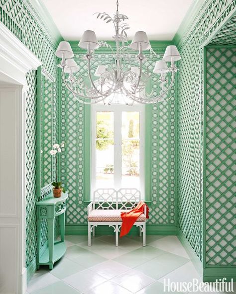 Foyer Bahamas House, Lattice Wall, Palm Beach Style, Design Blogs, Green Walls, White Floors, Green Rooms, Florida Home, Garden Room