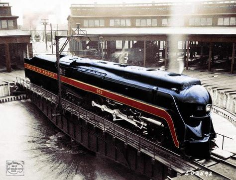 1940's - Norfolk & Western J Class 603 on the Turntable Time Travel Machine, Train Pics, Steam Engine Trains, Scenic Railroads, Norfolk Southern, Railroad Photography, Railroad Photos, Train Art, Old Trains