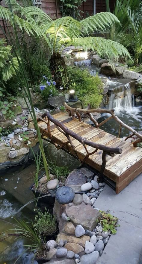 Kolam Koi, Taman Air, Japanese Garden Landscape, Small Pond, Pond Waterfall, Waterfalls Backyard, Pond Ideas, Pond Design, Diy Backyard Landscaping