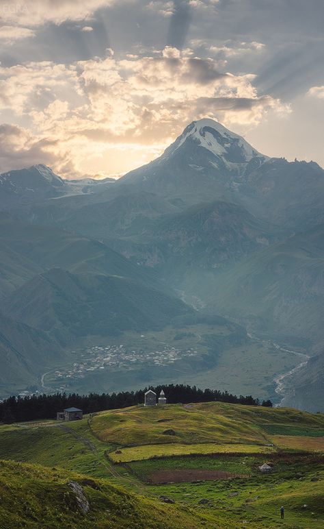 Kazbek, Caucasus, between Georgia and Russia EGRA Easy Jet, Georgia Country, Historical Monuments, Dark Art Illustrations, Eastern Europe, Armenia, Mountain Landscape, Art And Architecture, Beautiful World