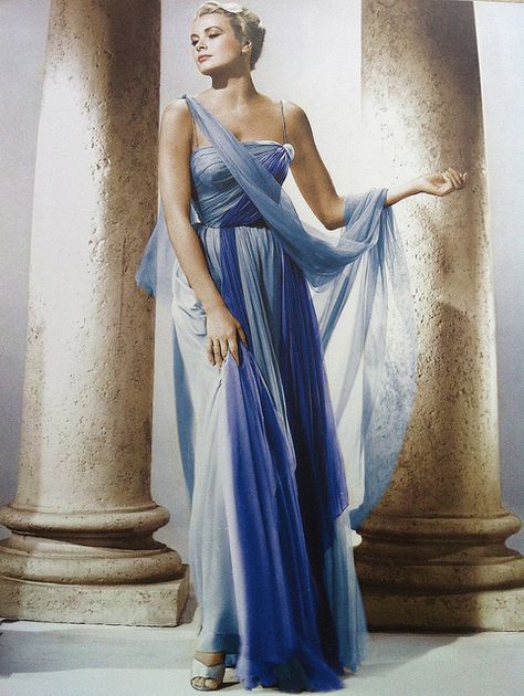 Sew Iconic - Grace Kelly in To Catch a Thief by thefoxling, via Flickr Edith Head Designs, To Catch A Thief, Blue Chiffon Dresses, Edith Head, Robes Glamour, Hollywood Costume, Princess Grace Kelly, Marine Uniform, Iconic Dresses