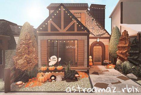 Fall Inspired Bloxburg House, Small Bloxburg House Ideas Exterior Fall, Bloxburg Fall House Ideas One Story, Bloxburg House Ideas 1 Story Layout Fall, Fall Cottage Bloxburg House, Cute Fall Houses Bloxburg, Bloxburg Halloween House Exterior, Fall Cafe Bloxburg, Halloween Bloxburg Builds