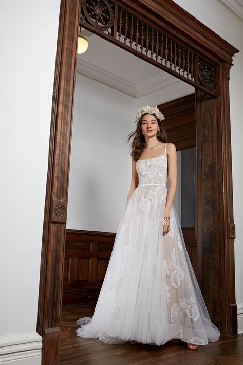 Made from delicate tulle, this dreamy gown is replete with romantic touches. Our favorites? Oversized floral embroidery, an airy overskirt, and a scattering of clear sequins for subtle sparkle. Bhldn Wedding Dress, Dreamy Gowns, Anthropologie Wedding, A Wedding Dress, Bridal Fashion Week, Vestidos Vintage, Satin Wedding, Wedding Dresses Romantic, Bridal Outfits