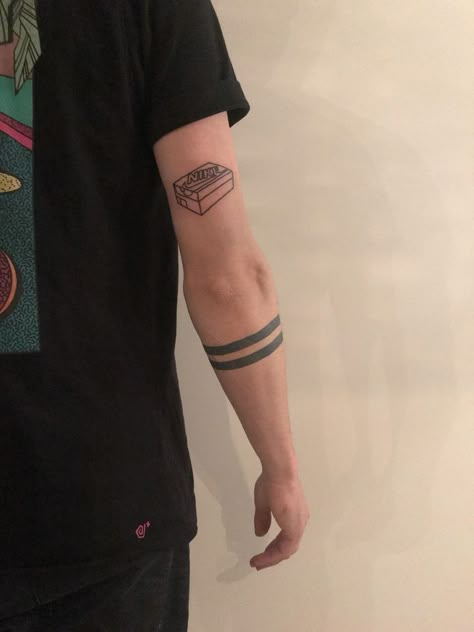 Simple Arm Band Tattoo Designs For Men, Line Band Tattoo Men, Two Line Arm Band Tattoo, Men Arm Line Tattoo, Tattoo Band Forearm, Bands Around Arm Tattoo, Black Stripe Tattoo Arm, Mens Band Tattoo Forearm, 2 Bands Tattoo