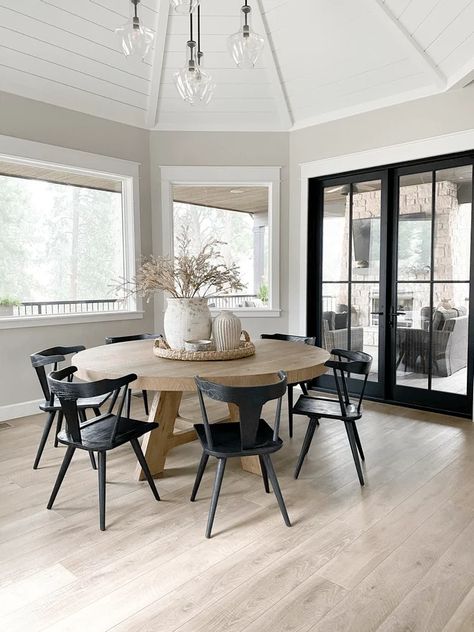 Kitchen Dining Room Round Table, Grey Farmhouse Dining Room Table, Farmhouse Table Modern Chairs, Modern Farmhouse Round Dining Table And Chairs, Round Table Farmhouse Decor, Dining Room Decor Grey Floor, Round Kitchen Table Farmhouse, Kitchen Table Modern Farmhouse, Studio Mcgee Dining Room Round Table