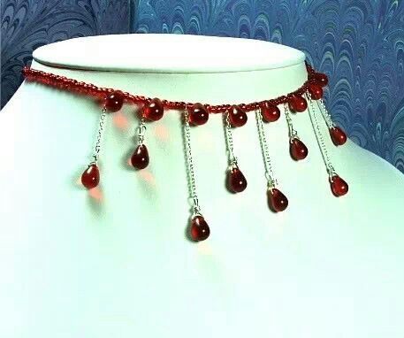 I'm totally making this! Necklace Blood, Oddities Shop, Button Bracelets, Blood Drop, Night Circus, Crown Tiara, Dope Jewelry, Necklace Red, Pretty Prom Dresses