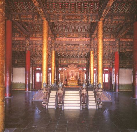 The Qing Dynasty throne in 'Taihedian' Palace of the Forbidden City. Last Emperor Of China, Chinese Buildings, Chinese Dynasty, Zombie Army, The Forbidden City, Last Emperor, Chairs And Tables, Dead Space, Space Aliens