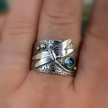 Faster shipping. Better service Dragonfly Ring, Casual Rings, Retro Fashion Women, Dragonfly Jewelry, Silver Clay, Pattern Ring, Bohemian Rings, Earrings Christmas, Casual Accessories