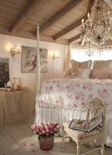 romantic fairytaile bedroom ideas 2 Shabby Chic Romantico, Camera Shabby Chic, Shabby Bedroom, Shabby Chic Decorating, Chic Bedroom Design, Shabby Chic Decor Bedroom, Shabby Chic Design, Decoration Shabby, Chic Bedroom Decor