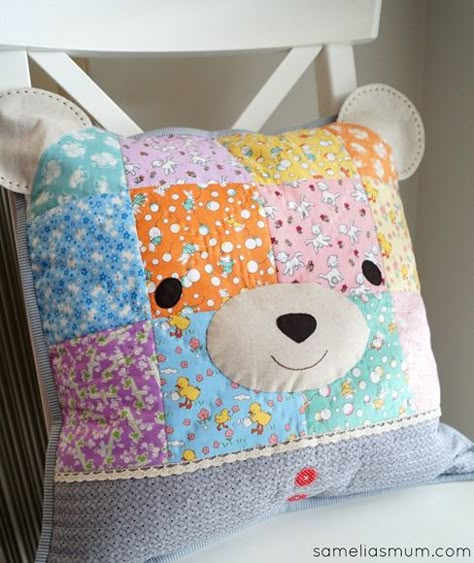 Old Baby Clothes, Diy Sy, Bear Pillow, Memory Crafts, Memory Pillows, Baby Sewing Projects, Sewing Pillows, Quilted Pattern, Memory Quilt