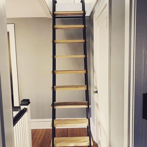 Attic ladder | Instagram Homelessness Art, Loft Railing, Sliding Ladder, Loft Floor, Loft Inspiration, Attic Ladder, Library Ladder, Loft Ladder, Tiny House Loft