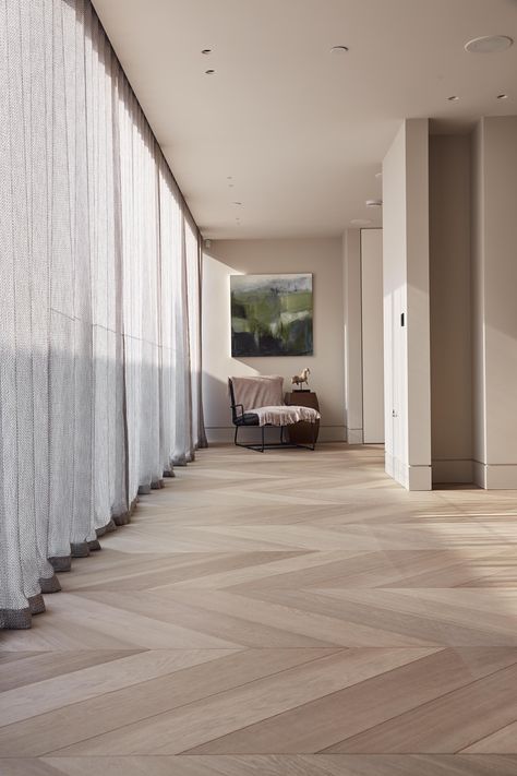 A living room in the center of London. Oversized Chevron in Ebony and Co Continental Oak Faded Silvergrey Oil. Width of staves 20 cm. Natural warm grey finish, the stave's size - it all highlights the natural beauty of the wood. #oak#continentaloak#chevron#parquet#oversizedchevron#frenchherringbone#naturalbeauty#wood#woodenfloors#oakfloors#chevronpattern#frenchherringbonepattern#livingroomdesign Wooden Floors Living Room, Wood Floor Design, Hidden House, Wood Parquet Flooring, Herringbone Wood Floor, Salon Suites, Wood Parquet, Herringbone Floor, Wooden Floors