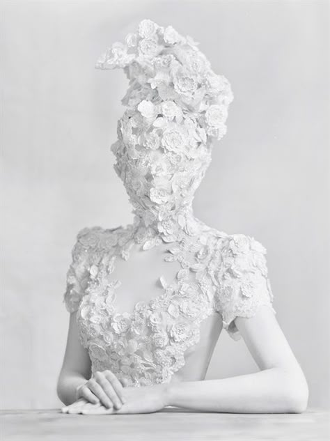 Kiki Xue Dress Fashion Photography, Fashion Installation, White Aesthetics, Alfred Stieglitz, Aesthetic White, White On White, Art Series, Shades Of White, White Wallpaper