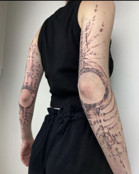 42 Tattoo, Funky Tattoos, Gothic Tattoo, 캐릭터 드로잉, Dope Tattoos, My Tattoos, Tattoos And Body Art, Tattoo Design Drawings, Creative Tattoos